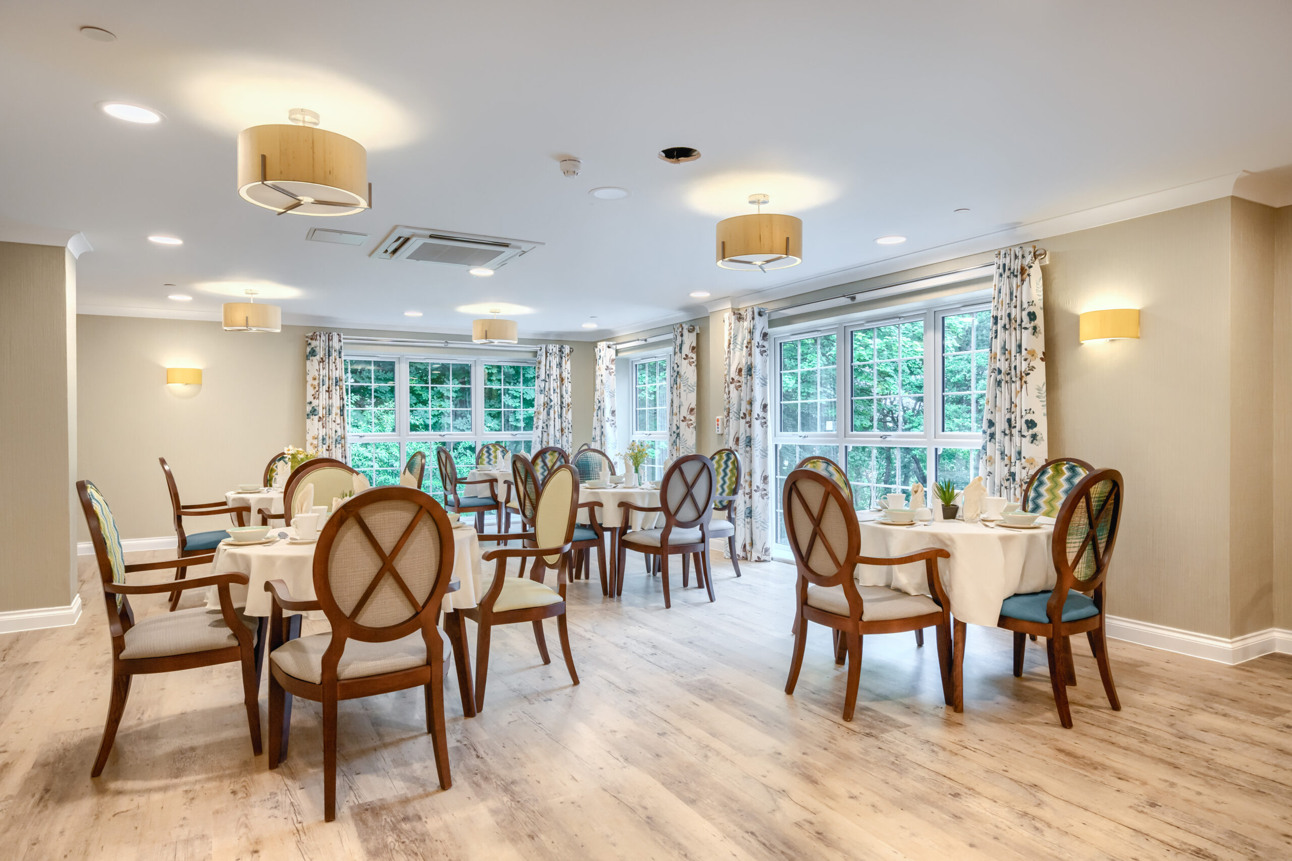 Dining room at Oakland Care Home in Swanley