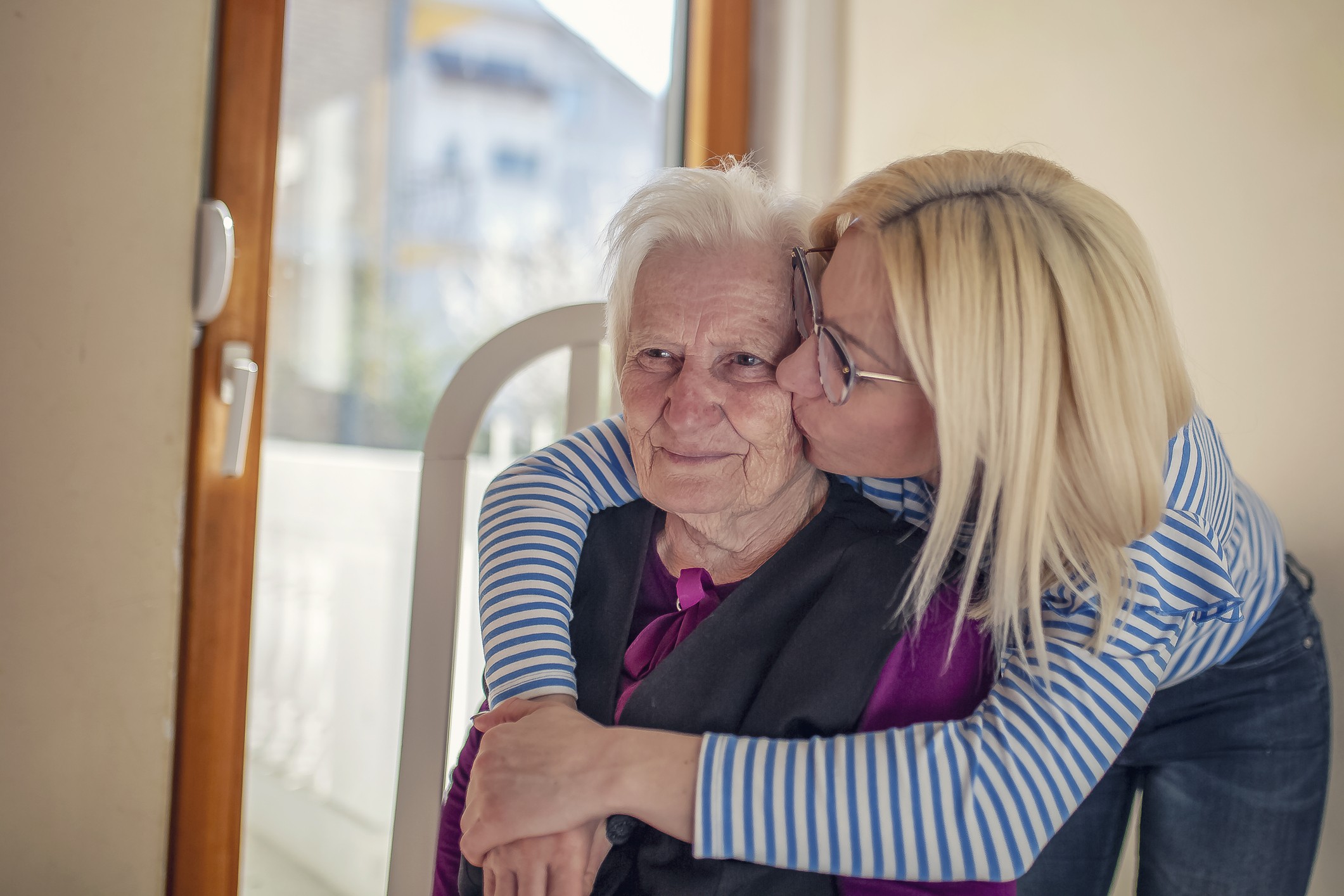 How to support elderly loved ones moving into a care home